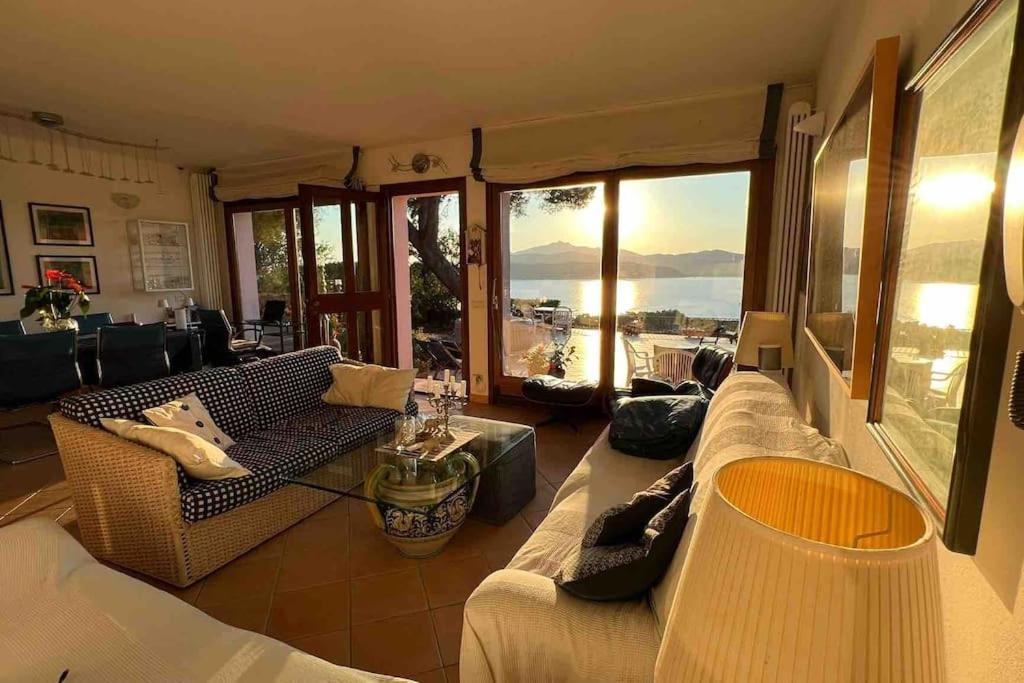 Villa Mit Whirlpool Und Phantastischer Aussicht Каполивери Екстериор снимка