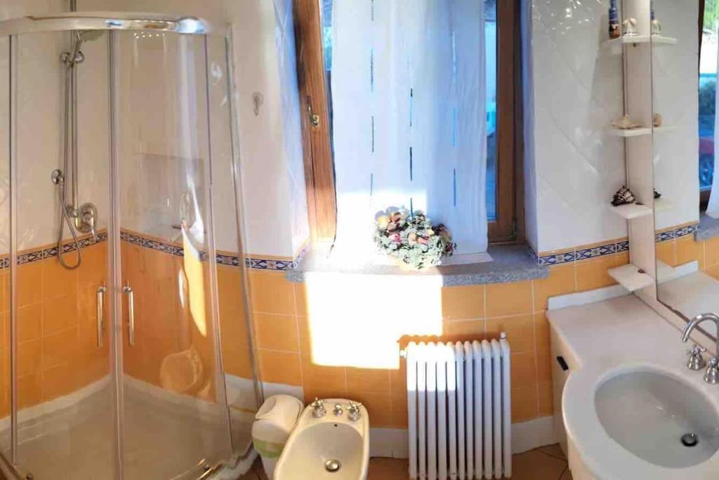 Villa Mit Whirlpool Und Phantastischer Aussicht Каполивери Екстериор снимка