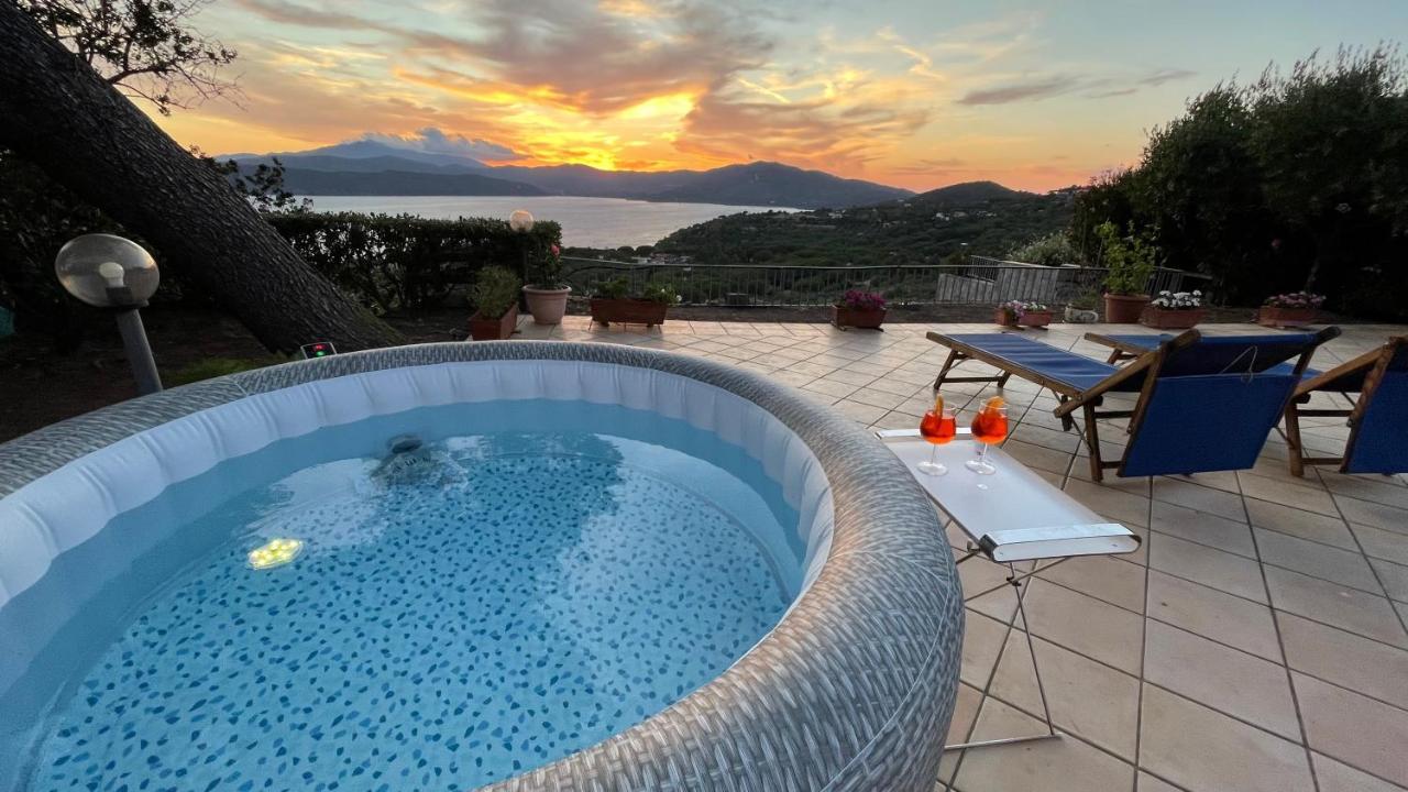 Villa Mit Whirlpool Und Phantastischer Aussicht Каполивери Екстериор снимка